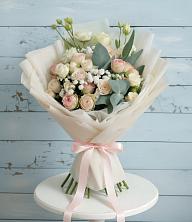 Букет цветов из:  Розы и Лизиантусы в Ленино Республика Крым