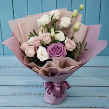 Букет цветов из:  Розы и Лизиантусы в Ленино Республика Крым