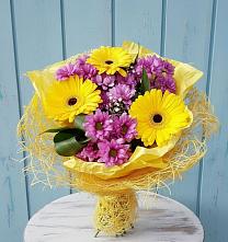 Букет цветов из:  Хризантемы и Герберы в Ленино Республика Крым