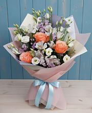Букет цветов из:  Лизиантусы, Розы, Альстромерии и Гипсофила в Ленино Республика Крым