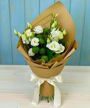 Букет цветов из:  Хризантемы и Лизиантусы в Ленино Республика Крым