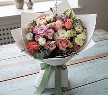 Букет цветов из:  Розы, Лизиантусы и Гвоздики #REPLACE_PRED# Ленино Республика Крым