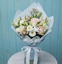 Букет цветов из:  Розы и Лизиантусы в Ленино Республика Крым